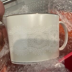 Kate spade chapel Hill creamer and sugar bowl